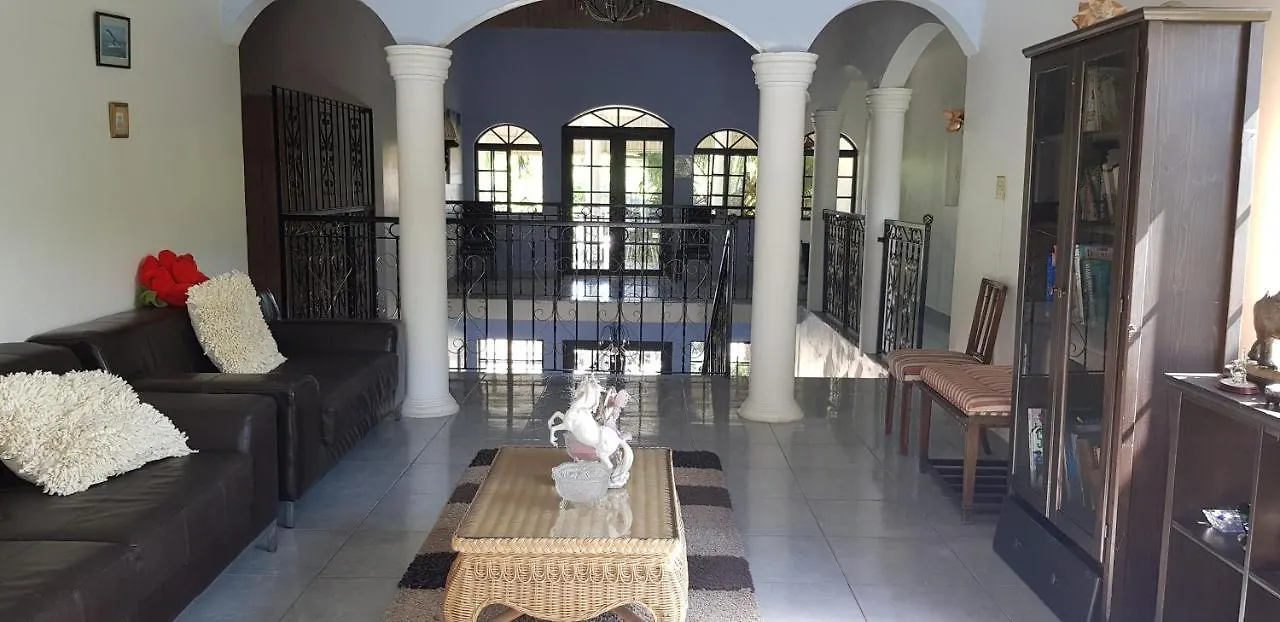 Little Savoy Guest House New Runaway Bay Lejlighed
